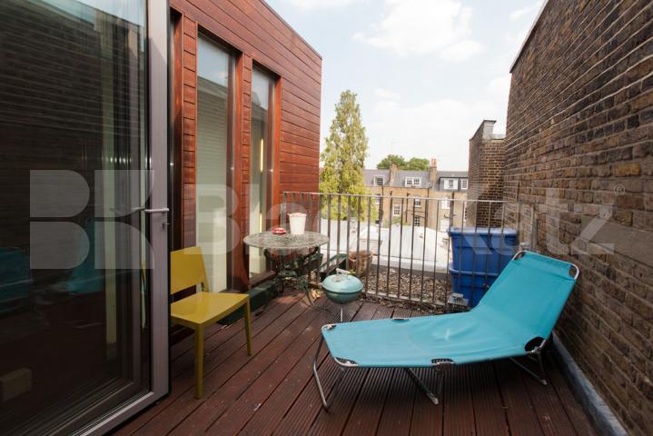 			3 Bedroom, 2 bath, 1 reception Mews House			 Liverpool Road, ANGEL